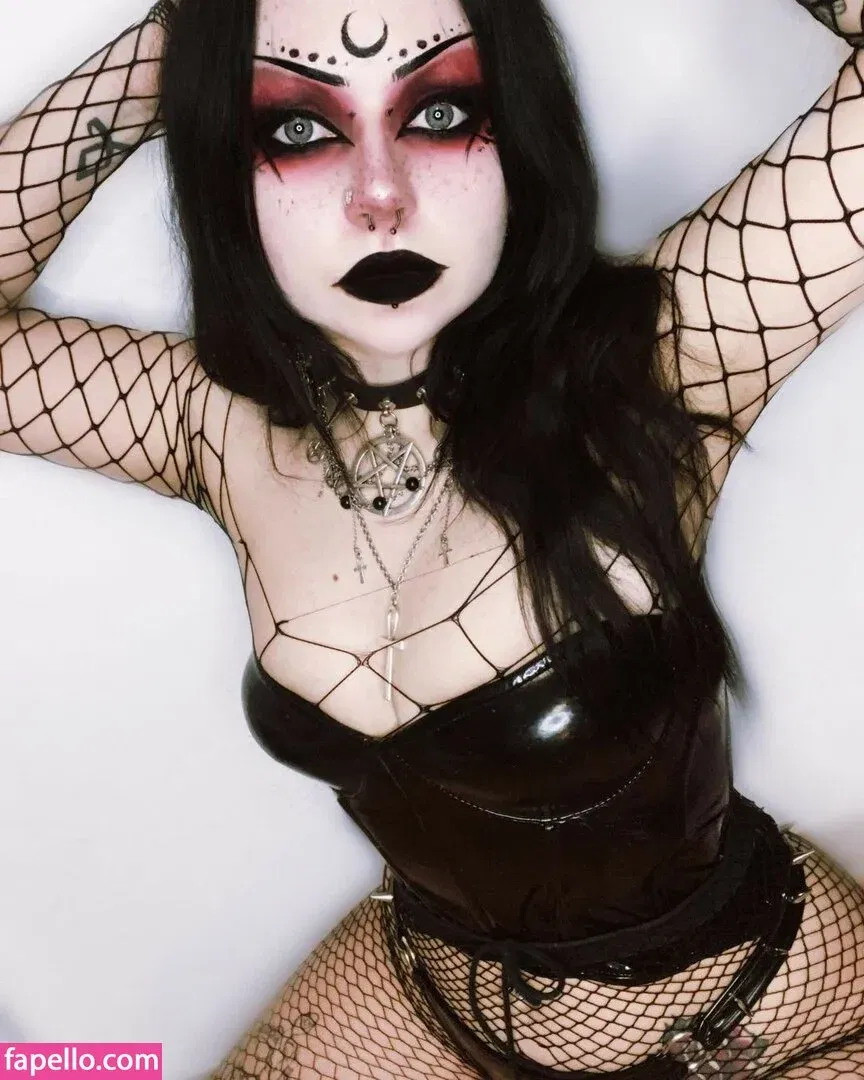 NevernaNoir Onlyfans Photo Gallery 