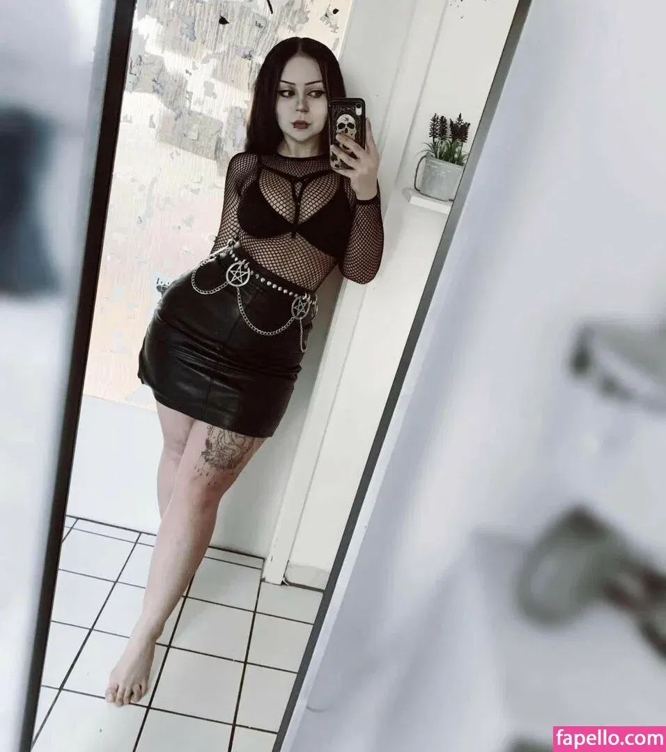 NevernaNoir Onlyfans Photo Gallery 