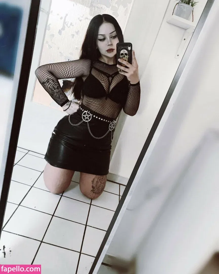 NevernaNoir Onlyfans Photo Gallery 