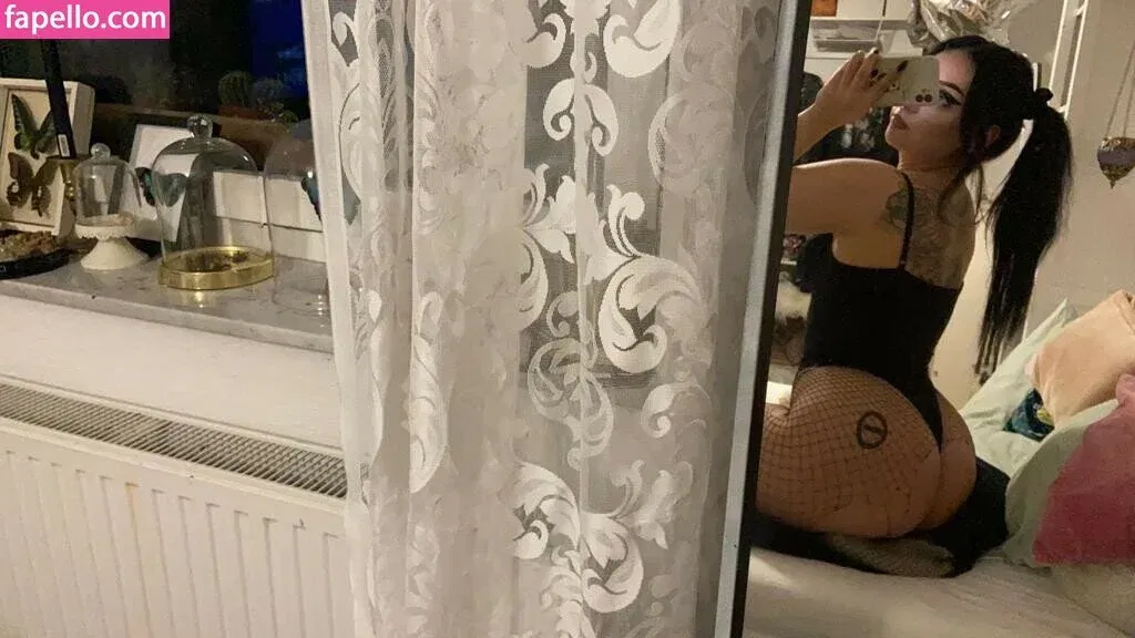 NevernaNoir Onlyfans Photo Gallery 