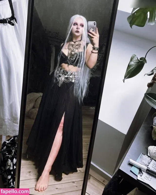 NevernaNoir Onlyfans Photo Gallery 