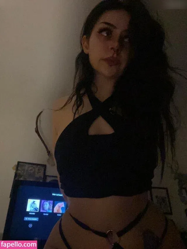 NevernaNoir Onlyfans Photo Gallery 