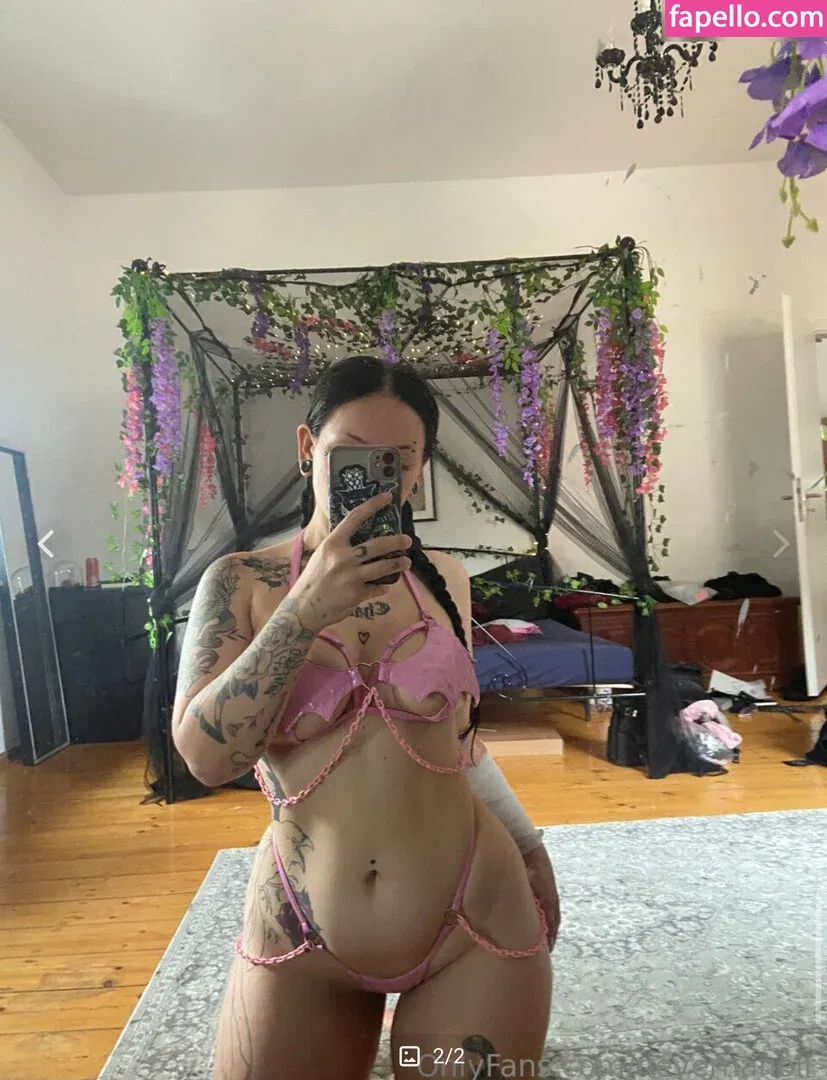 NevernaNoir Onlyfans Photo Gallery 