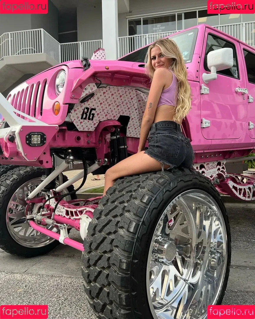 Barbiejeepgirl Onlyfans Photo Gallery 