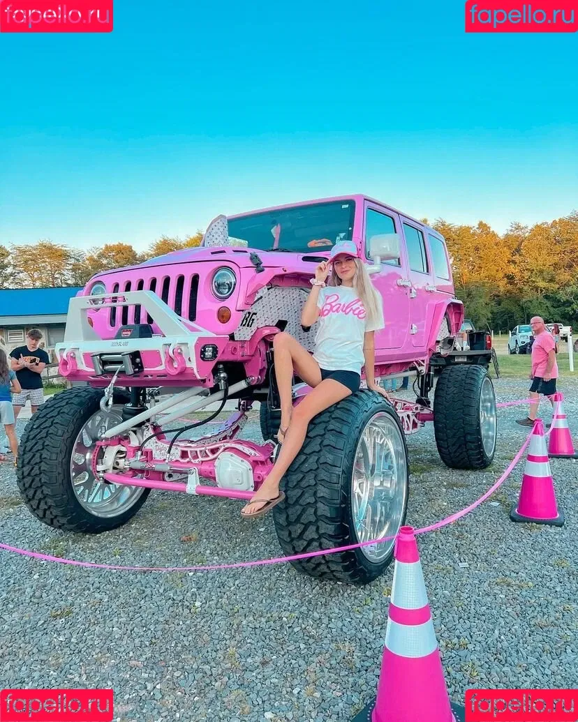 Barbiejeepgirl Onlyfans Photo Gallery 