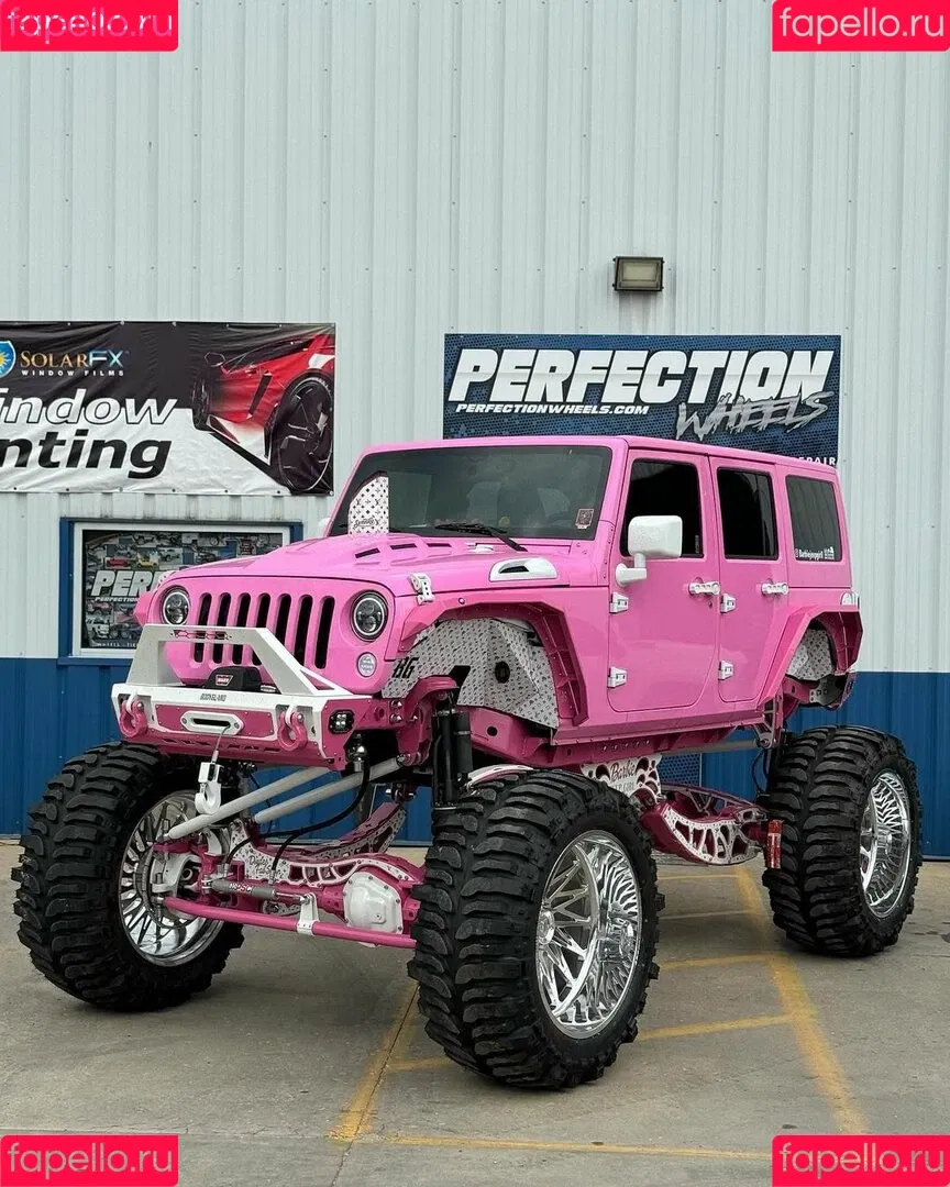 Barbiejeepgirl Onlyfans Photo Gallery 