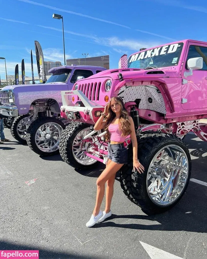 Barbiejeepgirl Onlyfans Photo Gallery 