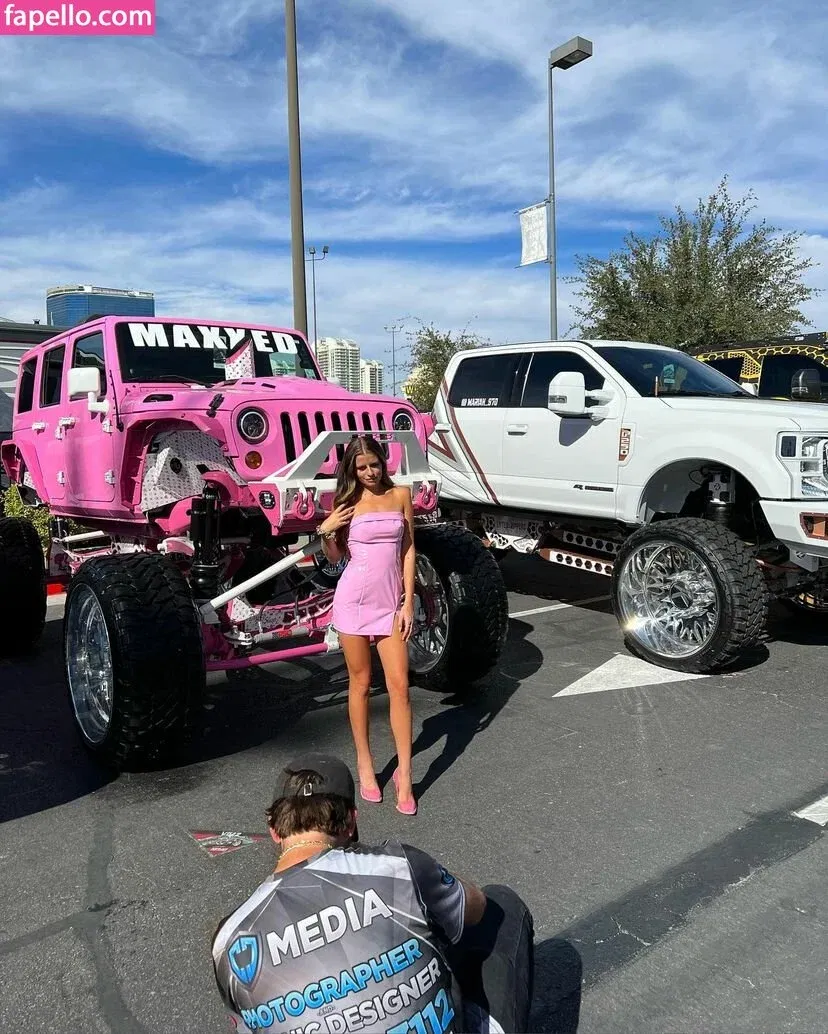 Barbiejeepgirl Onlyfans Photo Gallery 