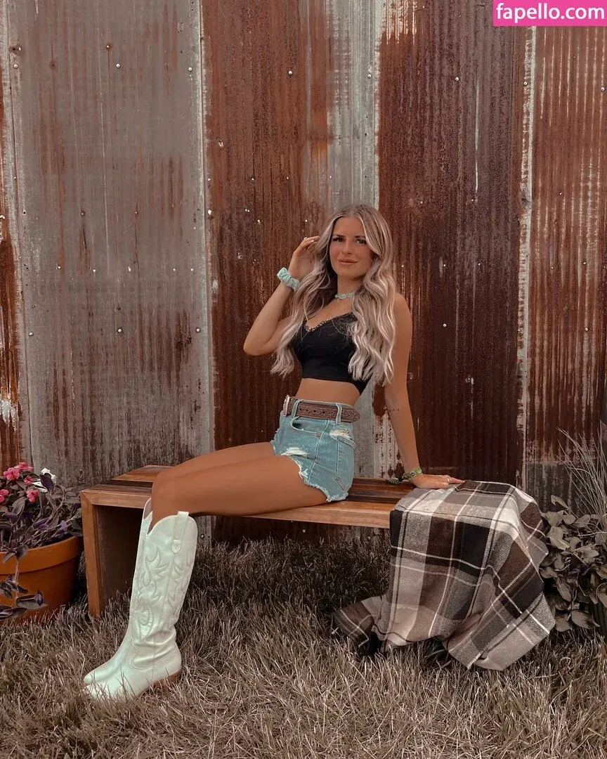 Barbiejeepgirl Onlyfans Photo Gallery 