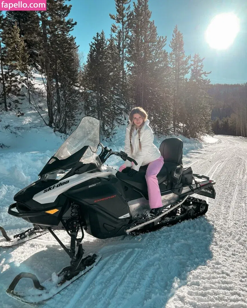 Barbiejeepgirl Onlyfans Photo Gallery 