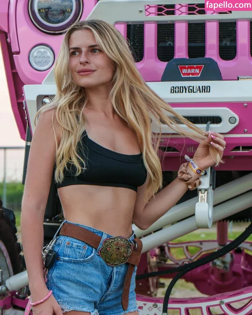 Barbiejeepgirl Onlyfans Photo Gallery 
