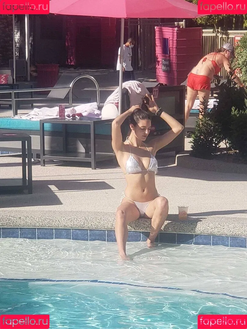 Tao Wickrath Onlyfans Photo Gallery 