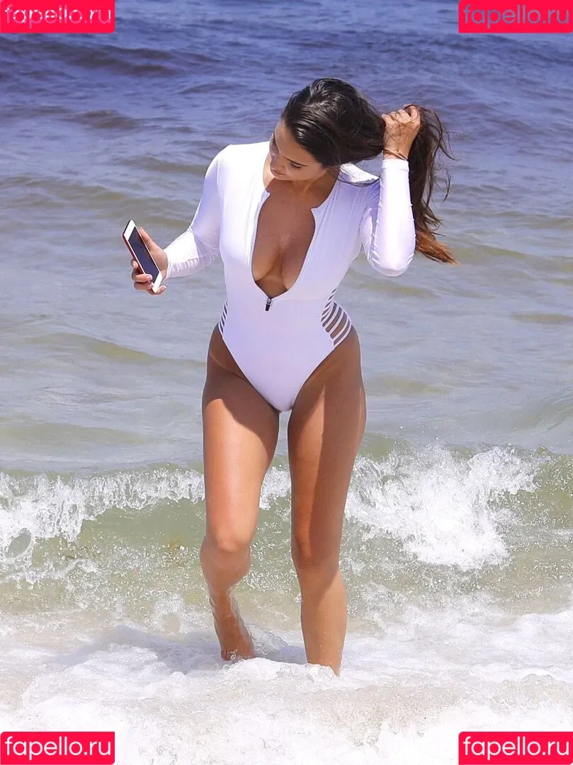 Tao Wickrath Onlyfans Photo Gallery 