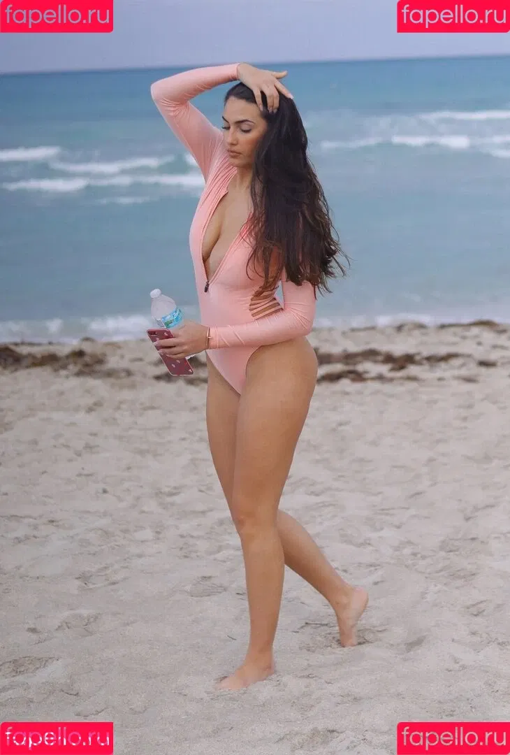 Tao Wickrath Onlyfans Photo Gallery 