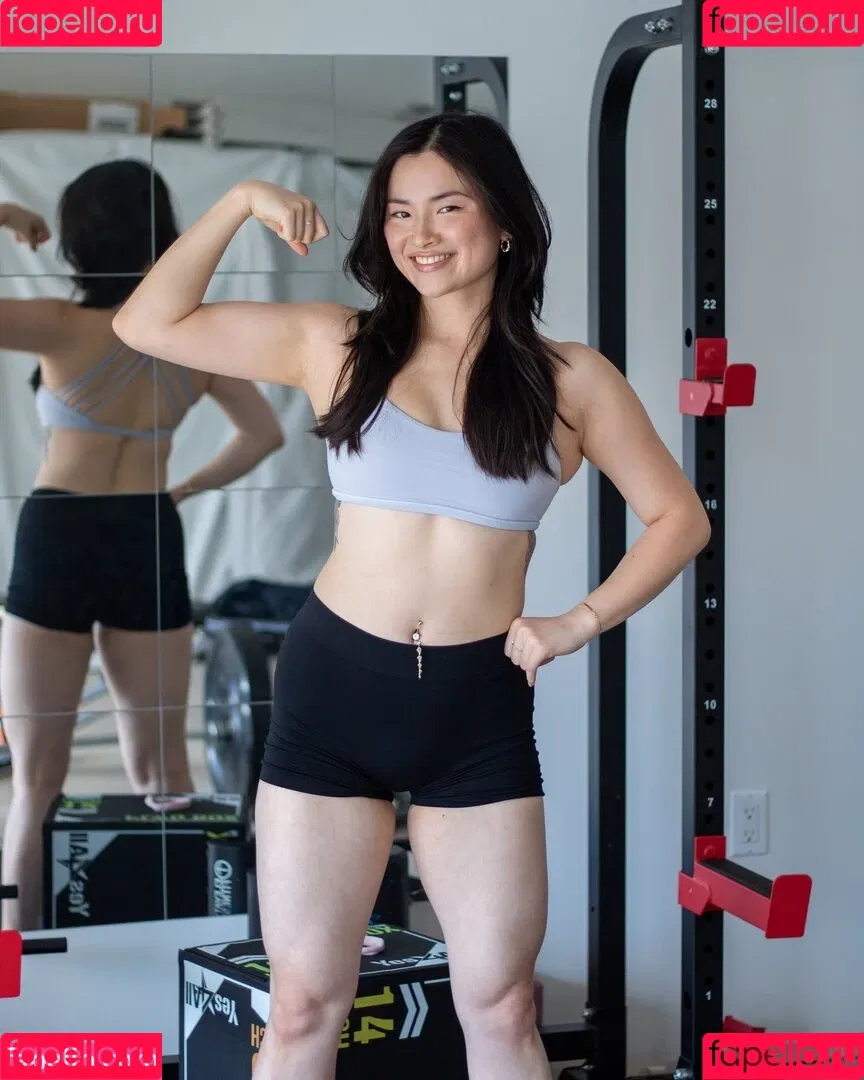 Liana Chau / liana_del_rey Onlyfans Photo Gallery 