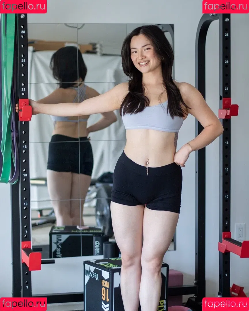 Liana Chau / liana_del_rey Onlyfans Photo Gallery 