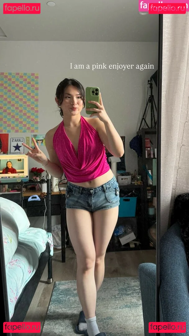 Liana Chau / liana_del_rey Onlyfans Photo Gallery 