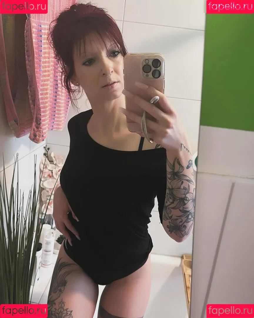 Nicole Anna Onlyfans Photo Gallery 