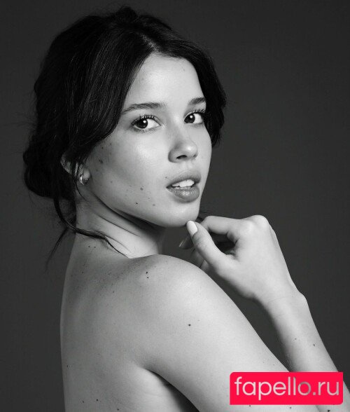Melanie Dell'Olmo Nude Onlyfans Photo 9