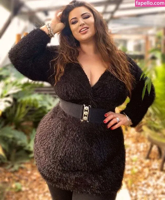 Yazmin Fox Onlyfans Photo Gallery 