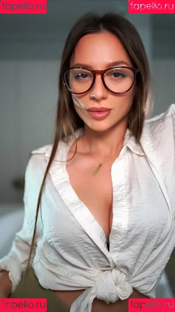 SweetTits20 Onlyfans Photo Gallery 