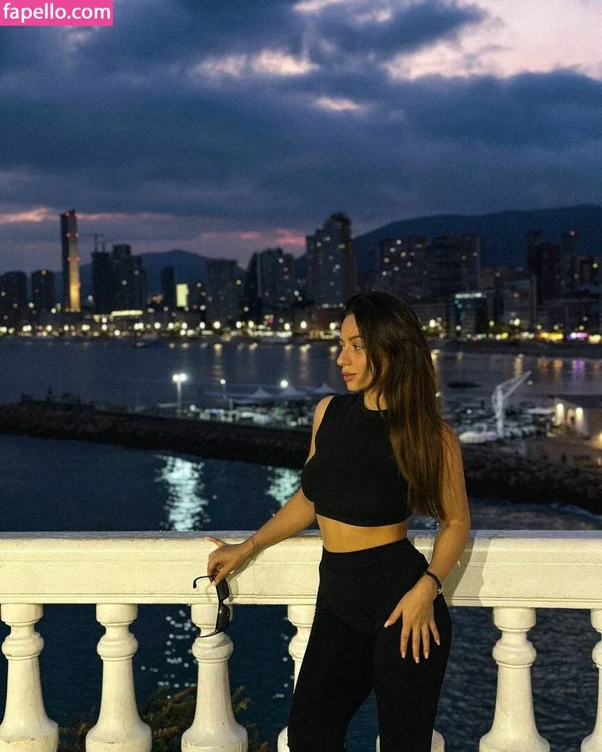 SweetTits20 Onlyfans Photo Gallery 