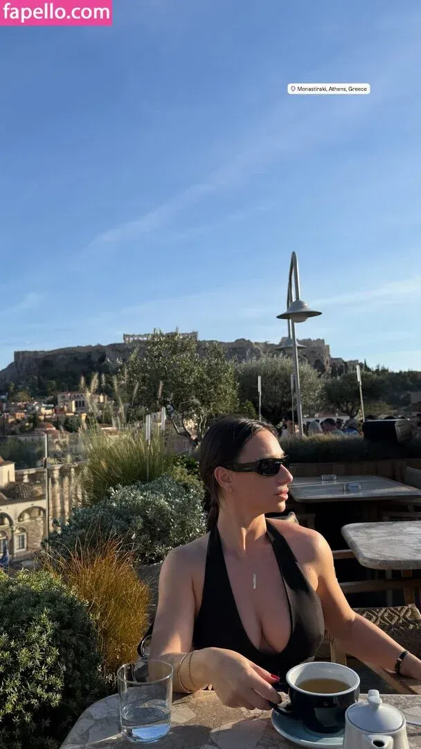 SweetTits20 Onlyfans Photo Gallery 