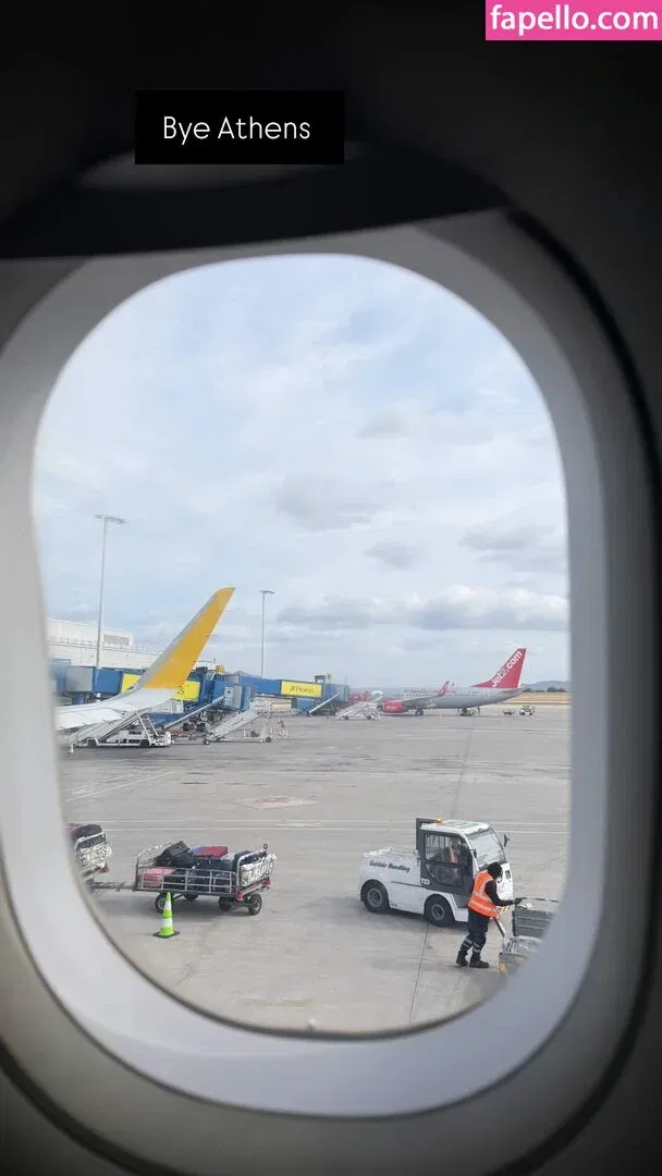 SweetTits20 Onlyfans Photo Gallery 