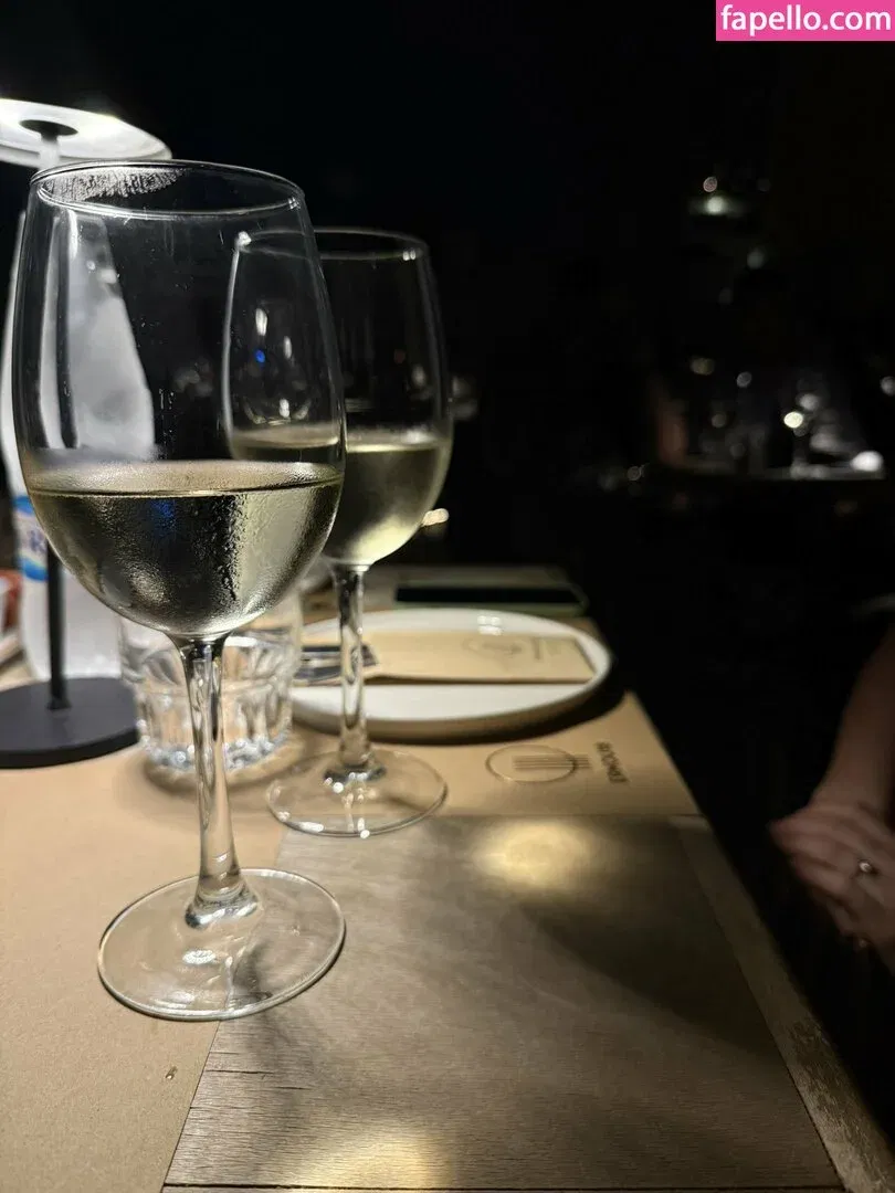 SweetTits20 Onlyfans Photo Gallery 