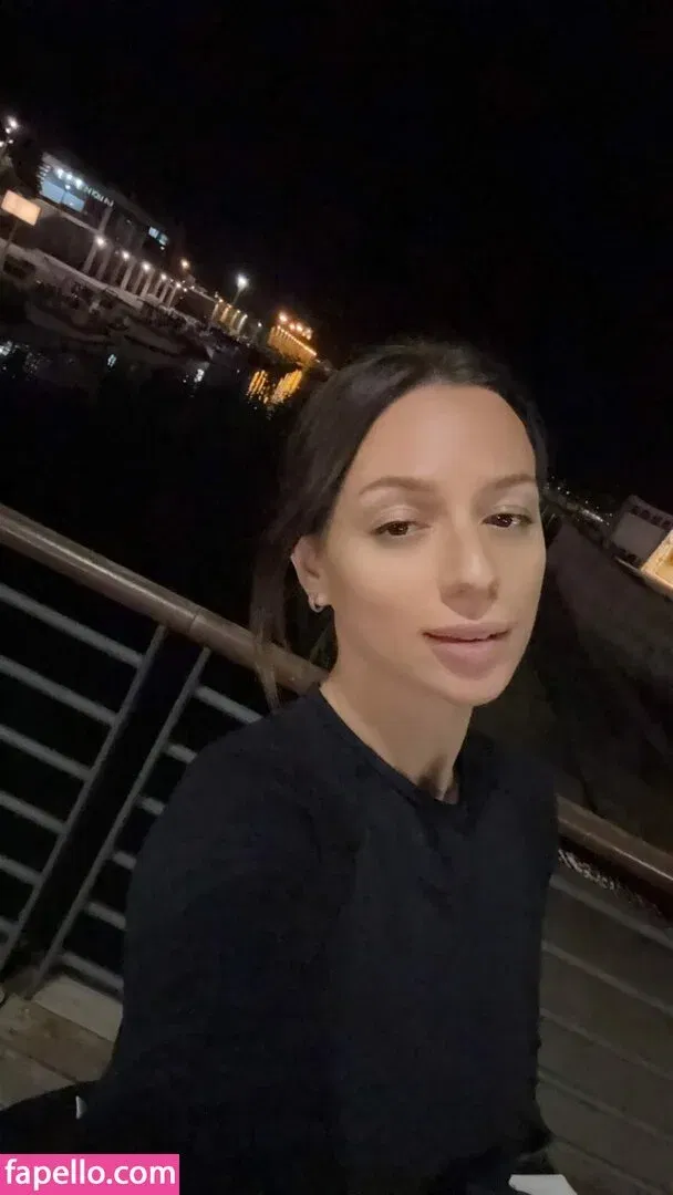 SweetTits20 Onlyfans Photo Gallery 