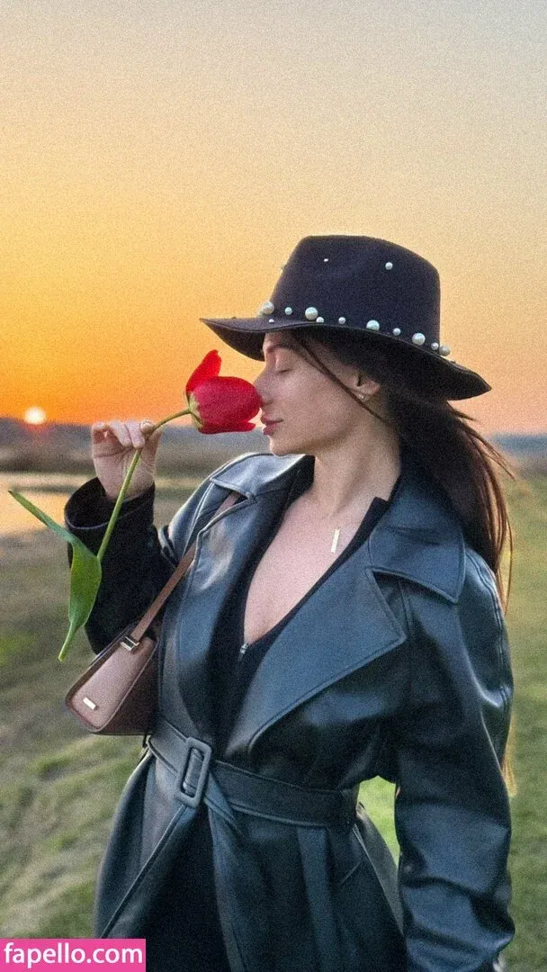 SweetTits20 Onlyfans Photo Gallery 