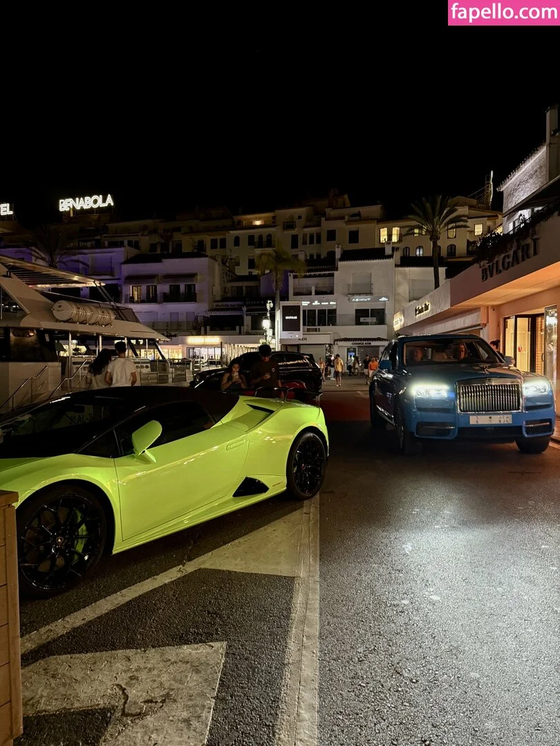 SweetTits20 Onlyfans Photo Gallery 