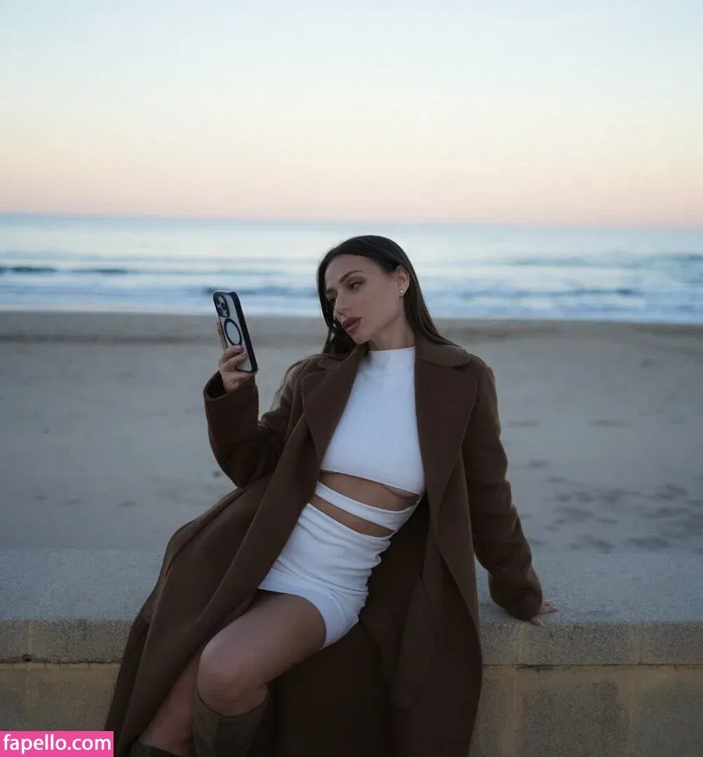 SweetTits20 Onlyfans Photo Gallery 