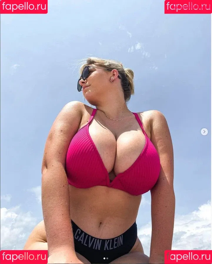 seerahb2 Onlyfans Photo Gallery 