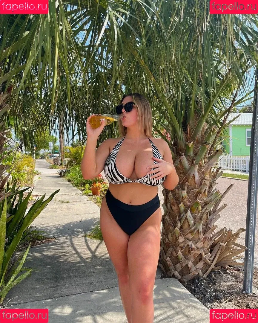 seerahb2 Onlyfans Photo Gallery 