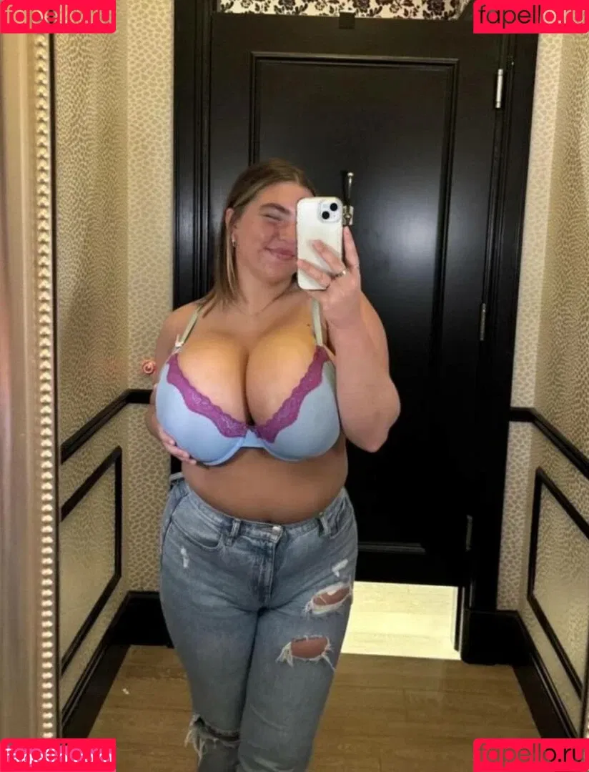 seerahb2 Onlyfans Photo Gallery 
