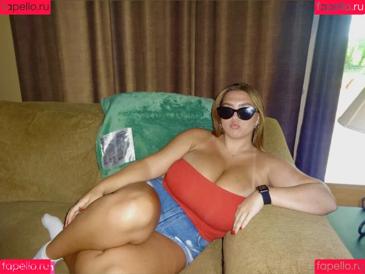 seerahb2 Onlyfans Photo Gallery 
