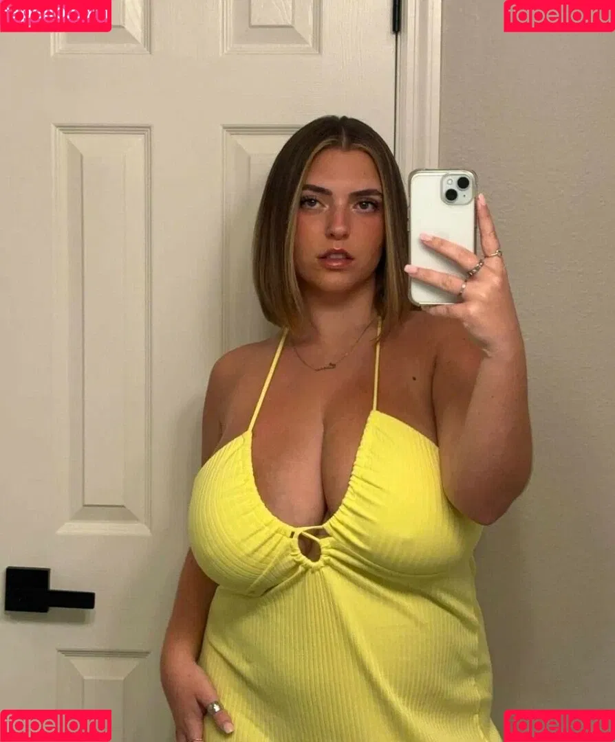 seerahb2 Onlyfans Photo Gallery 