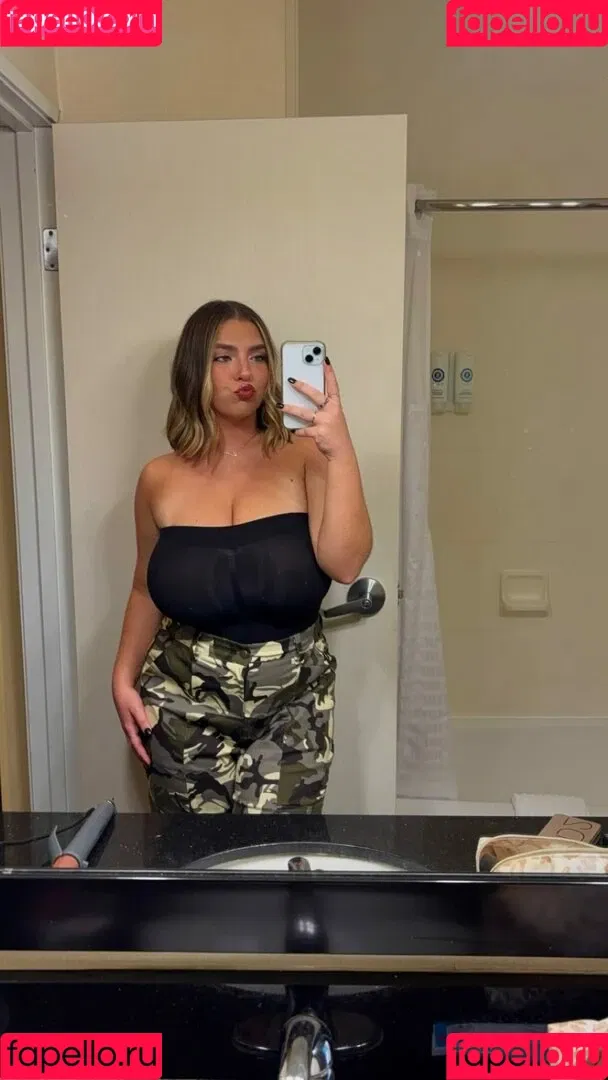 seerahb2 Onlyfans Photo Gallery 