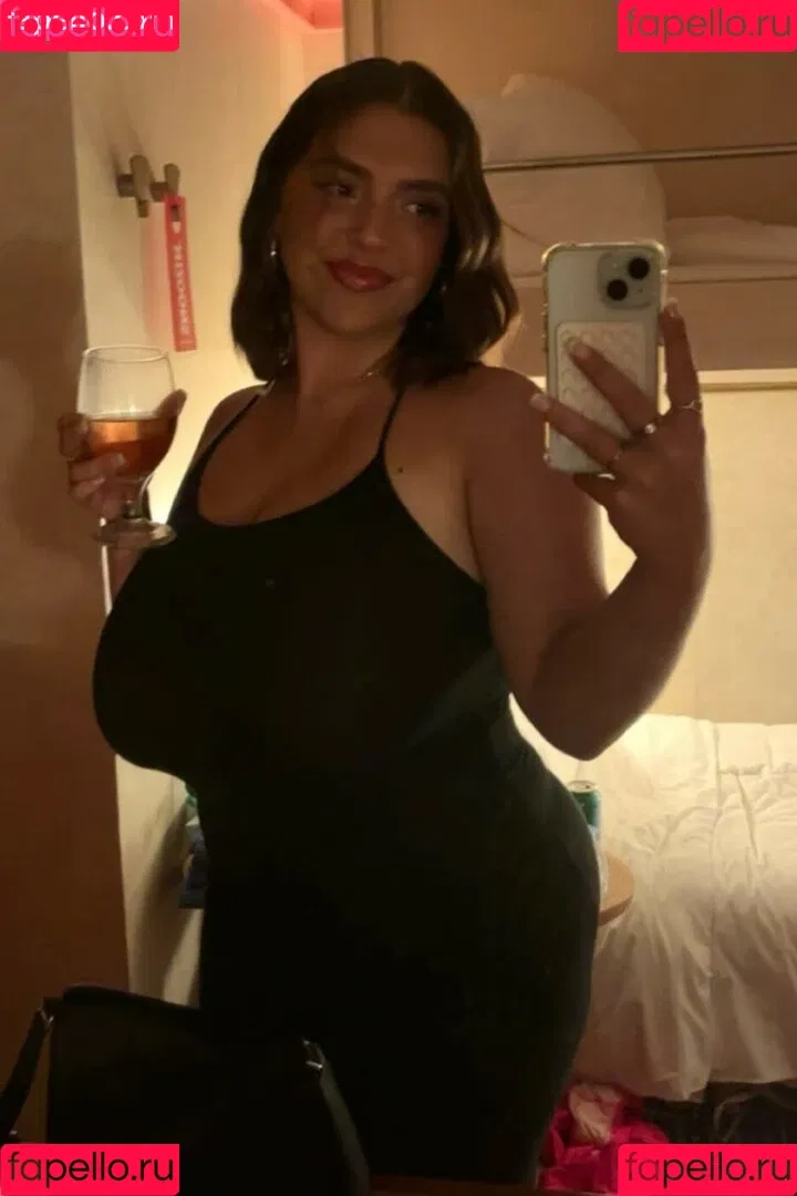 seerahb2 Onlyfans Photo Gallery 