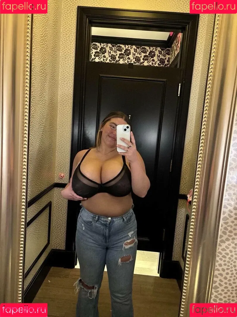 seerahb2 Onlyfans Photo Gallery 