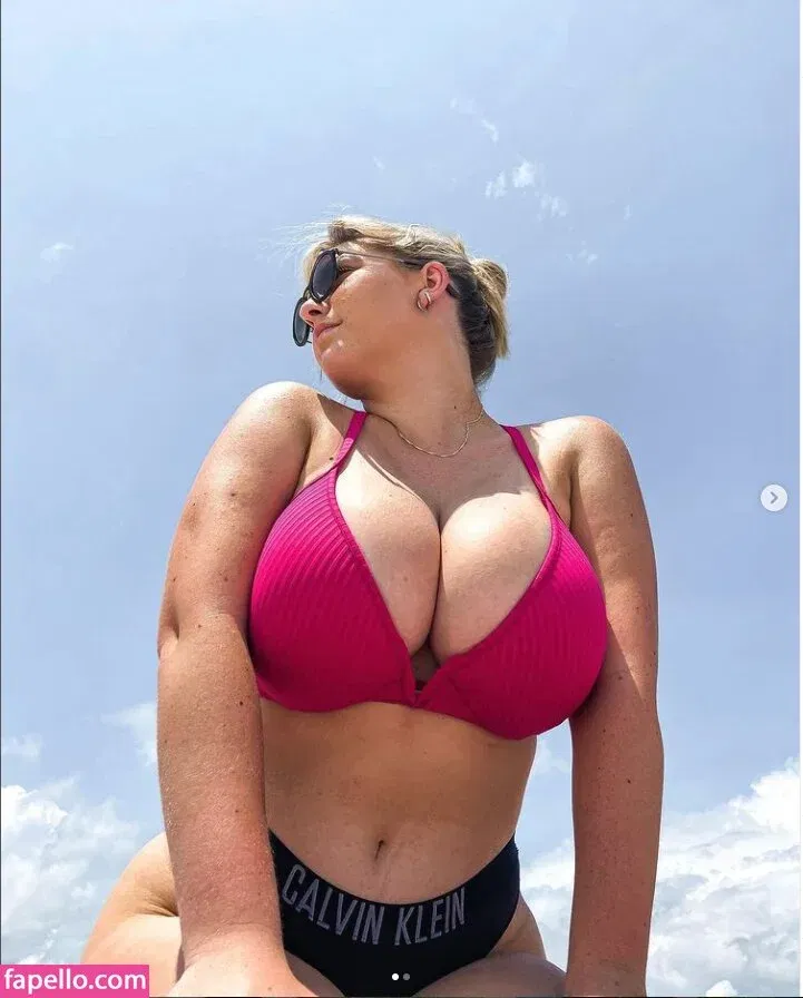 seerahb2 Onlyfans Photo Gallery 