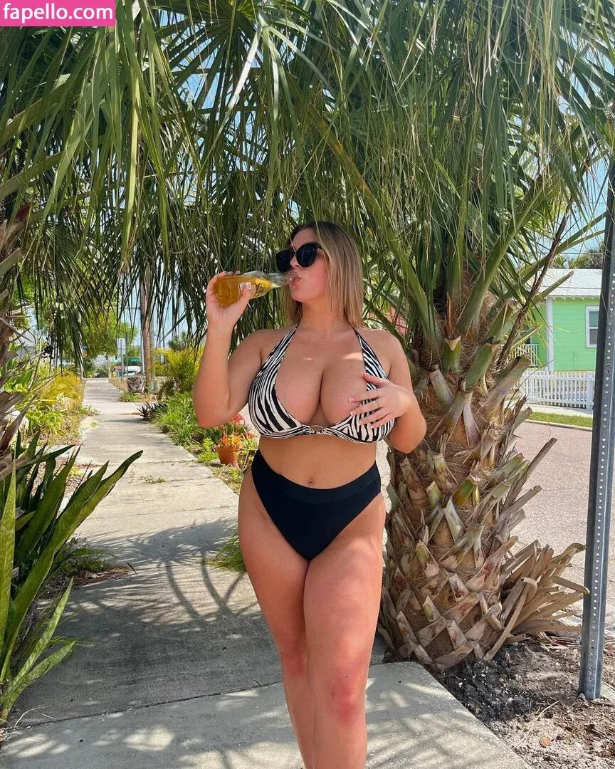 seerahb2 Onlyfans Photo Gallery 