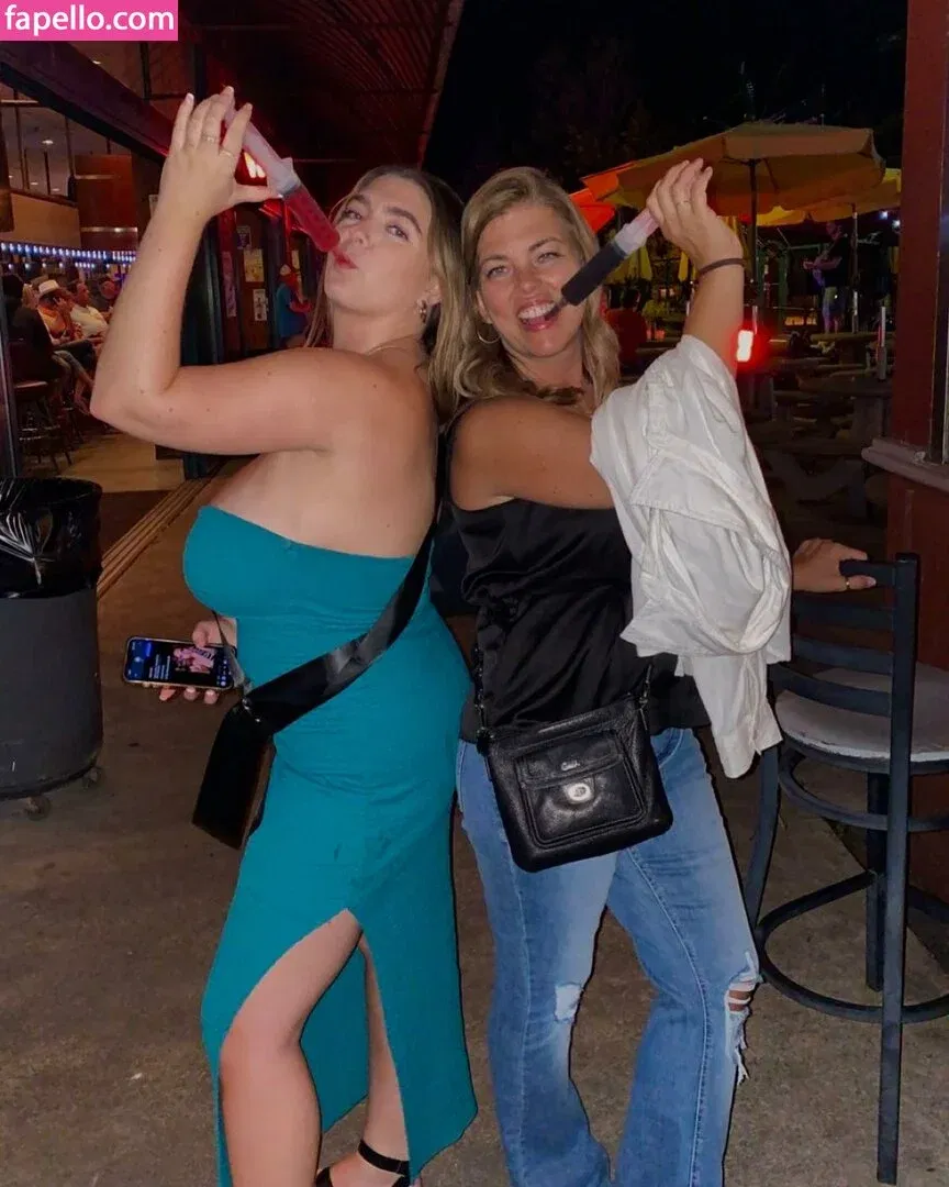 seerahb2 Onlyfans Photo Gallery 