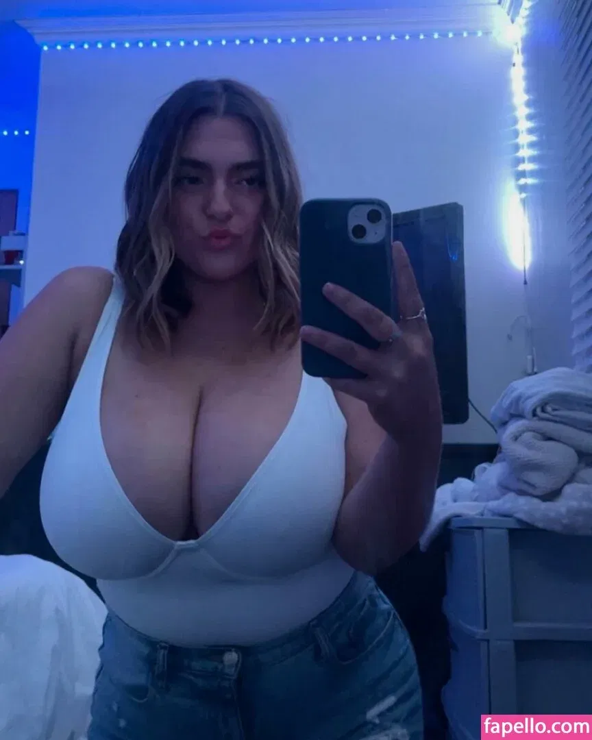 seerahb2 Onlyfans Photo Gallery 