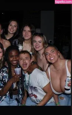 seerahb2 Onlyfans Photo Gallery 