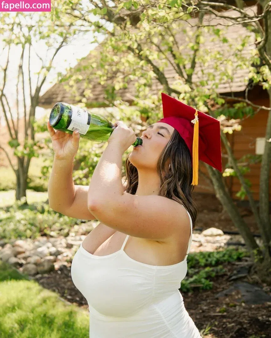 seerahb2 Onlyfans Photo Gallery 