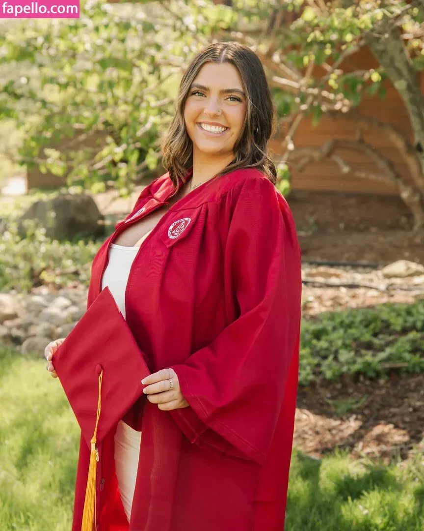 seerahb2 Onlyfans Photo Gallery 