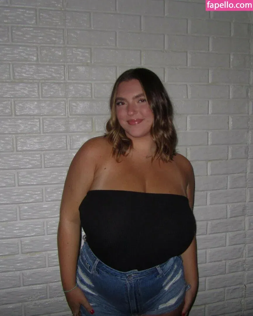 seerahb2 Onlyfans Photo Gallery 