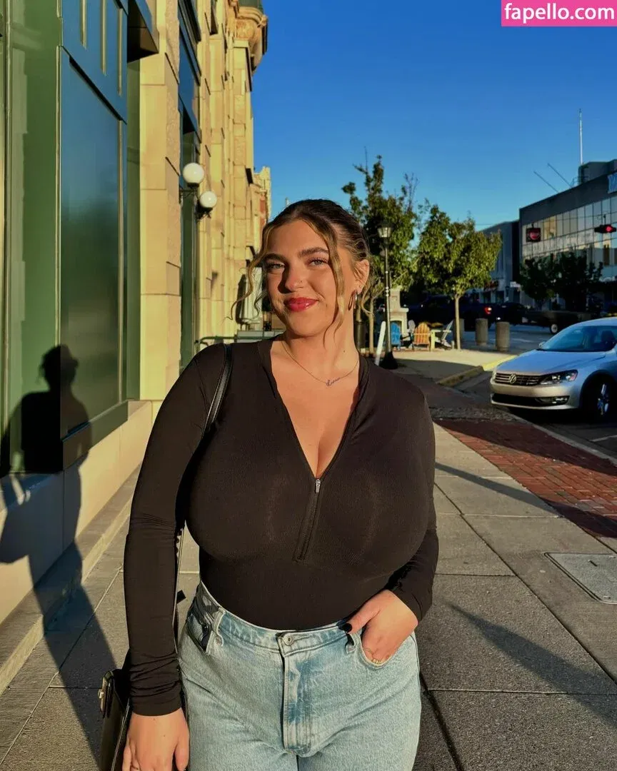 seerahb2 Onlyfans Photo Gallery 